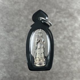 Luang Pho Pern Serie 1 Chao Mae Guan Im Silber B.E. 2535 / A.D. 1992 Serie 1