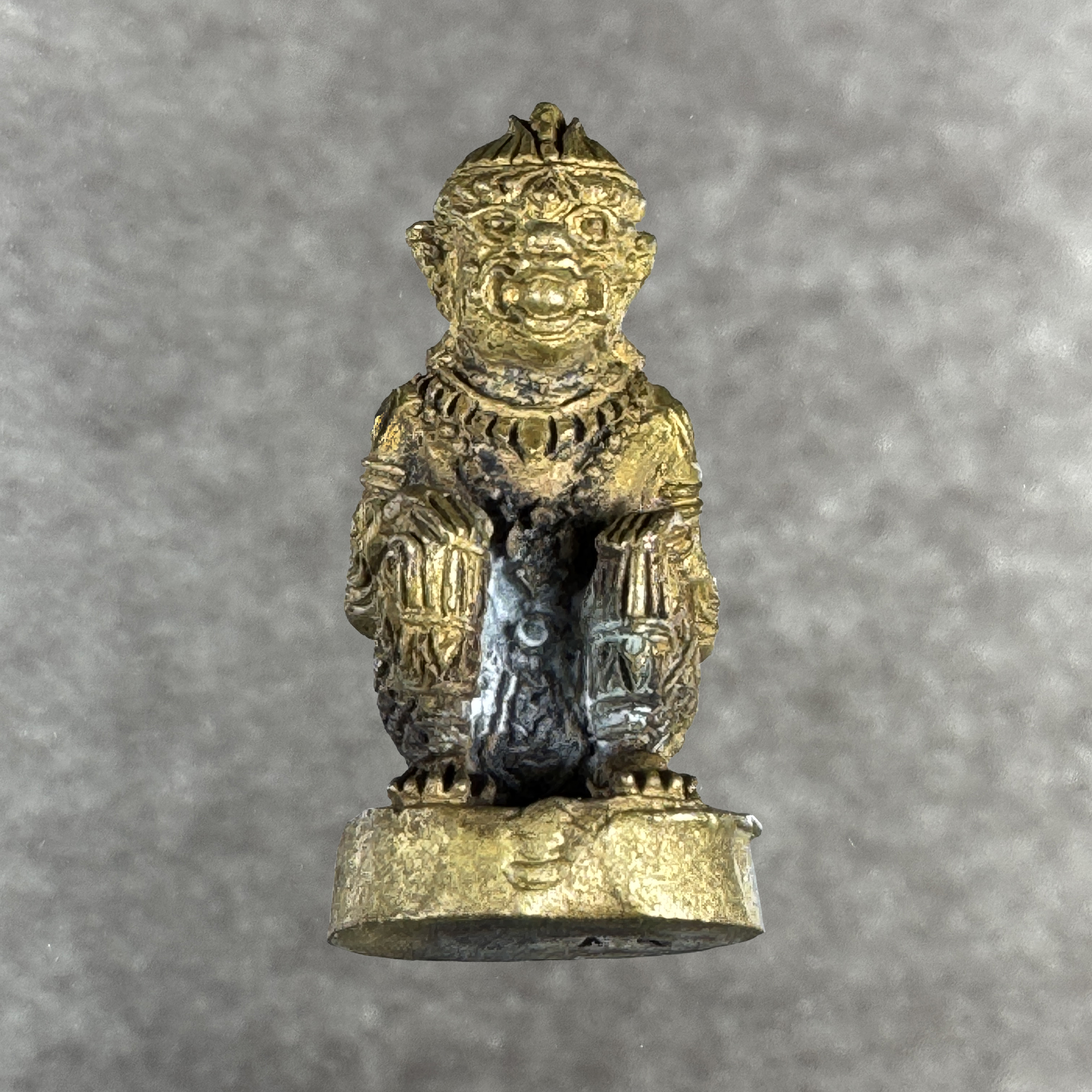 Luang Pho Pern Hanuman Khun Krabi Nuea Thong Lueang B.E.2539/A.D.1996 – Bild 3