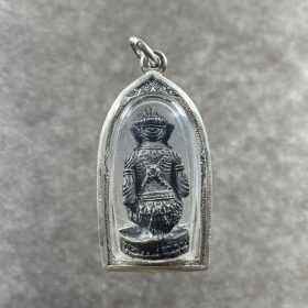 Alternative view of Luang Pho Pern Hanuman Khun Krabi Nuea Nava B.E.2539/A.D.1996