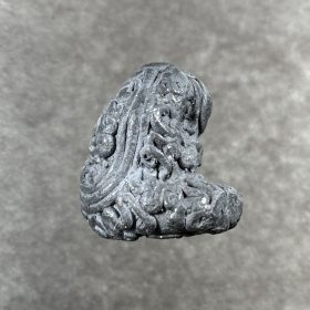 Alternative view of Luang Pho Kalong Phra Pidta Na Thorahod Nuea Takua Boran Phan Pi B.E. 2549